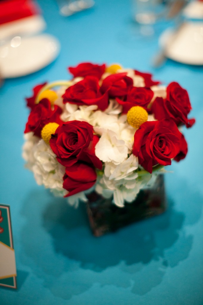 Desain Pernikahan Red Yellow And White Wedding Decor